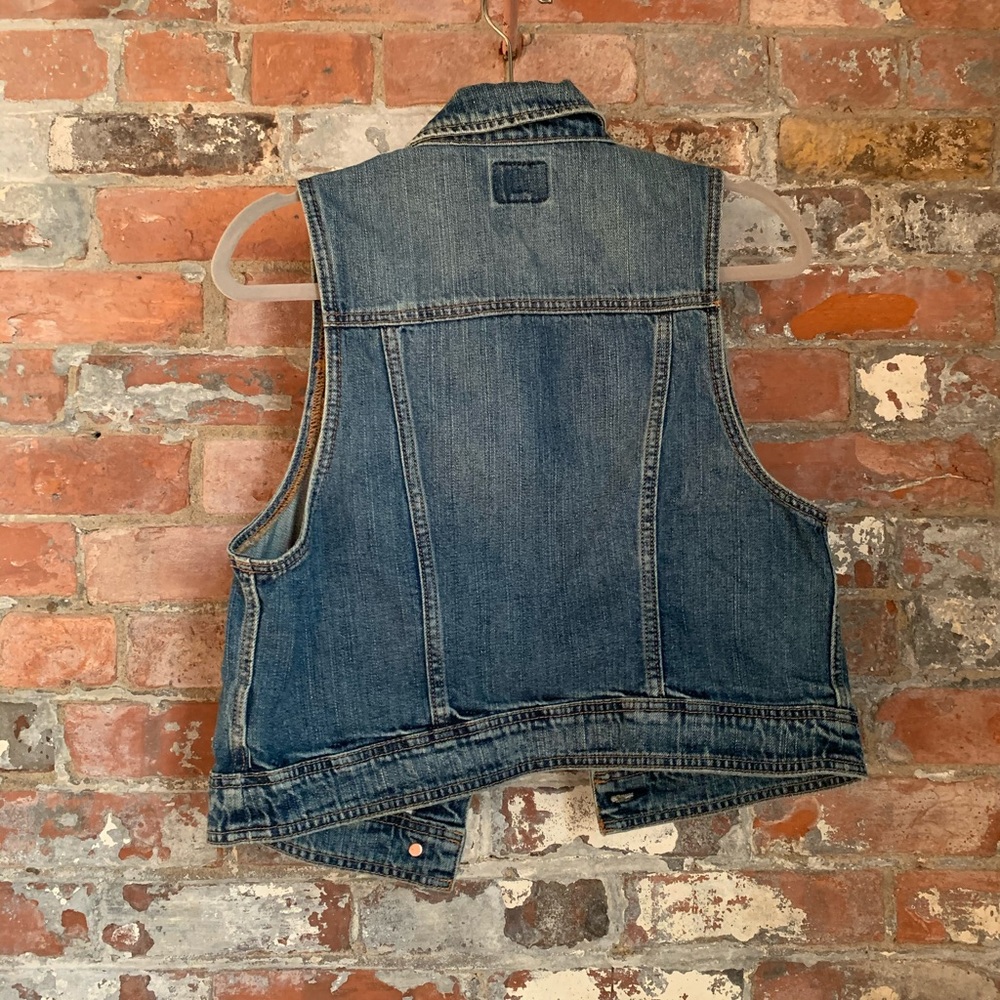 Perfect Denim Vest - Picture 2 of 4